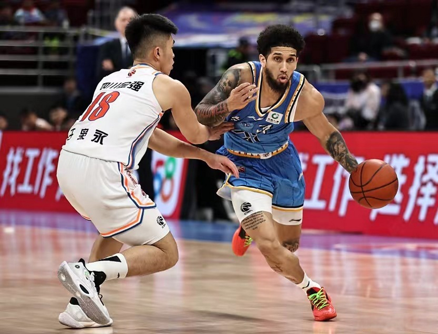 中国男篮险胜篮网B队，布克惊艳世界