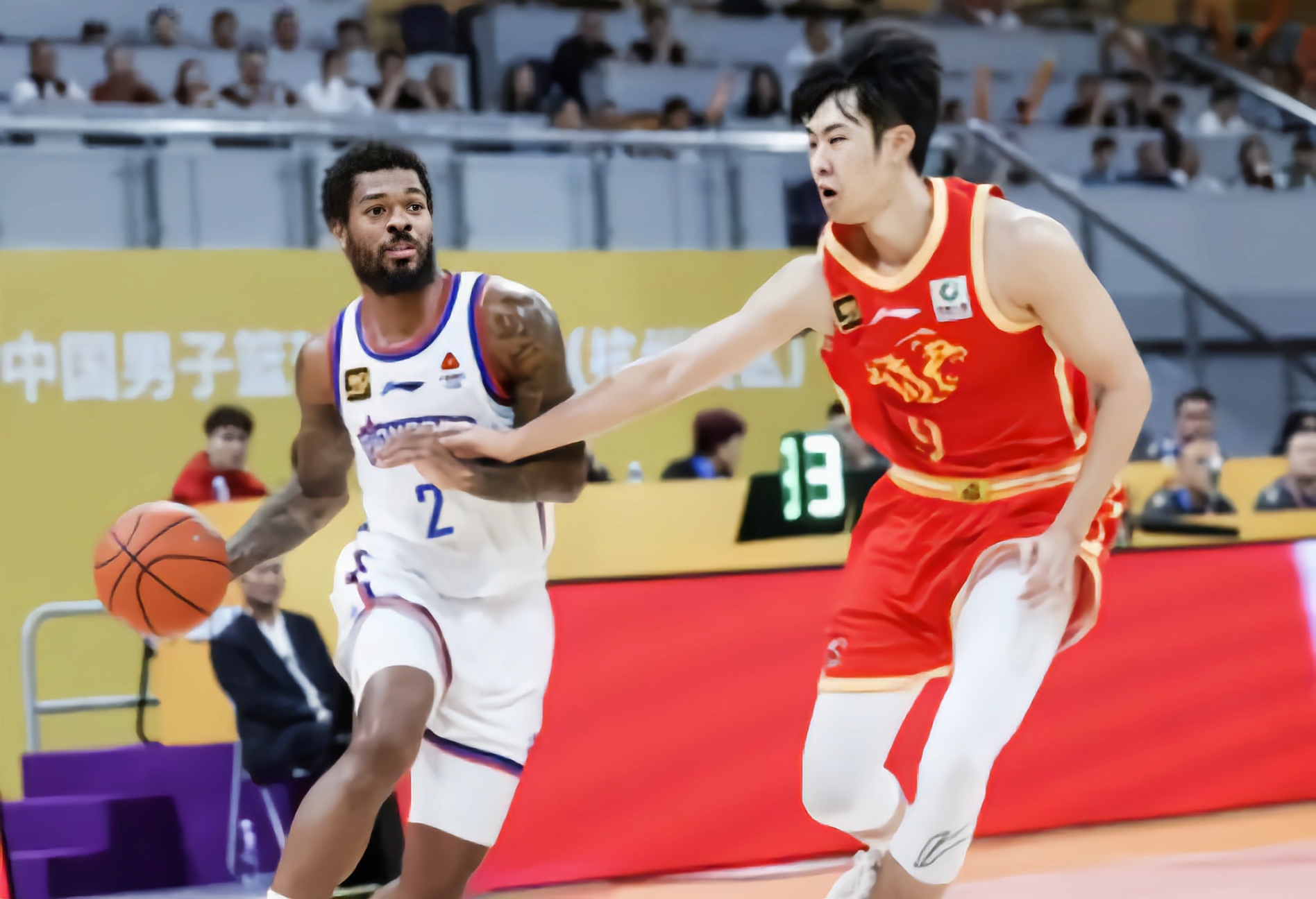 上海队鏖战深圳队，孙铭徽统治全场