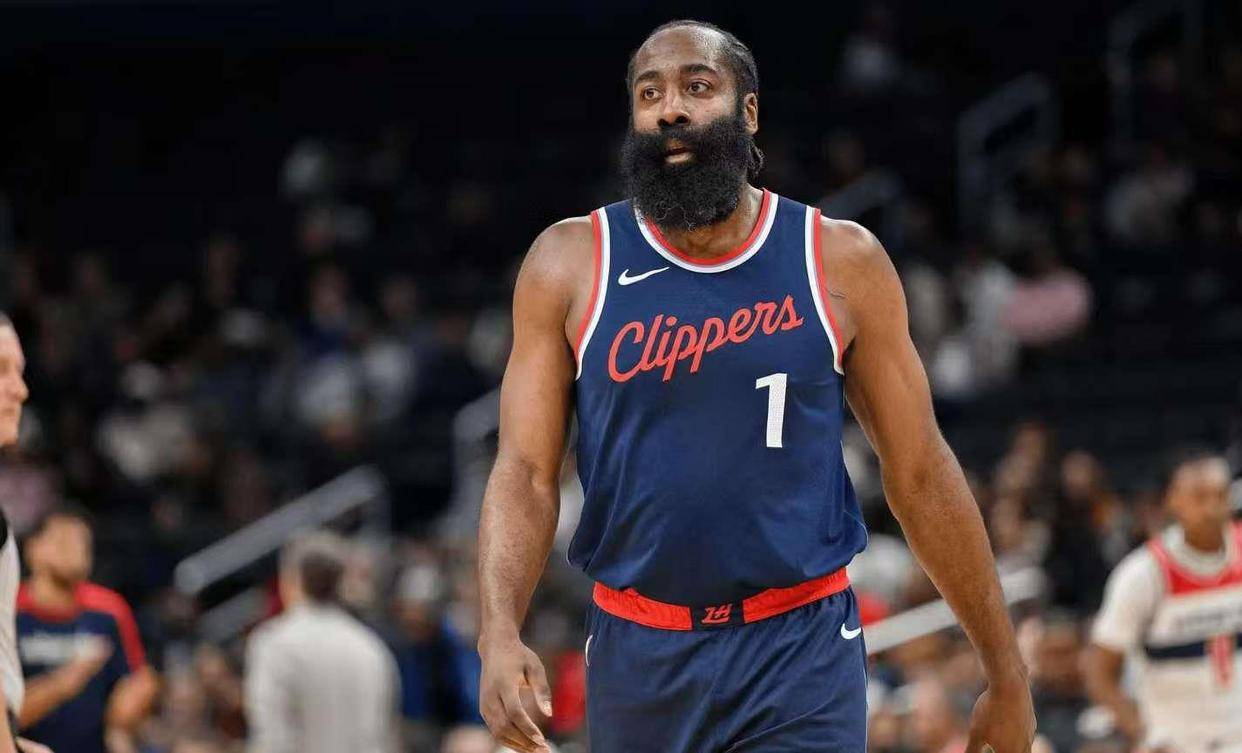 猛龙力克天津队，哈登统治全场