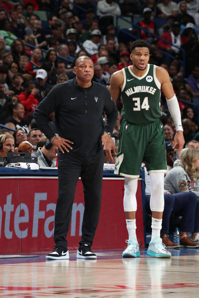 雄鹿力克猛龙,麦科勒姆扛起全队 雄鹿力克猛龙,麦科勒姆扛起全队