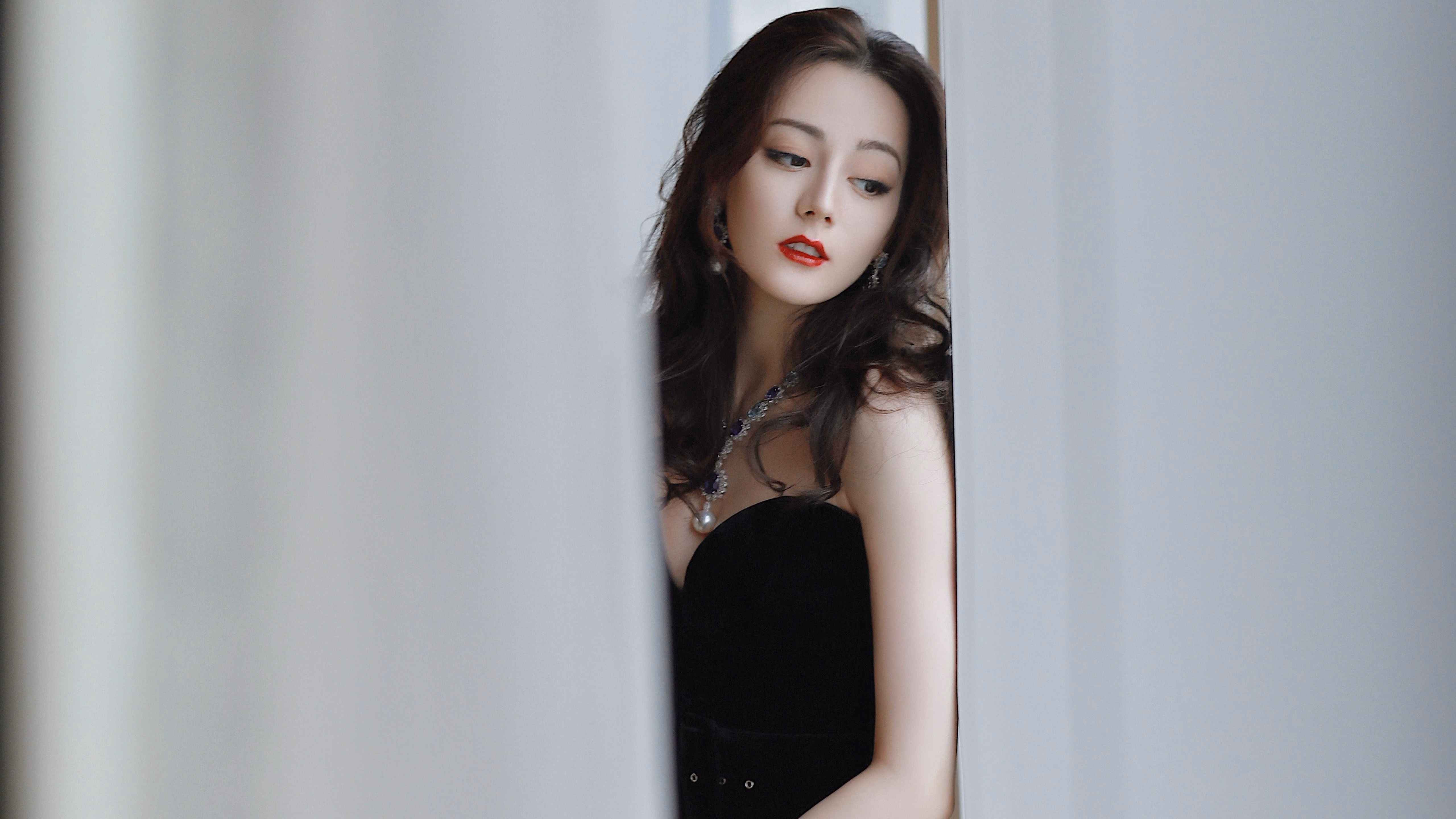 唯一可能的逆转,德布劳内是哥伦布号船长