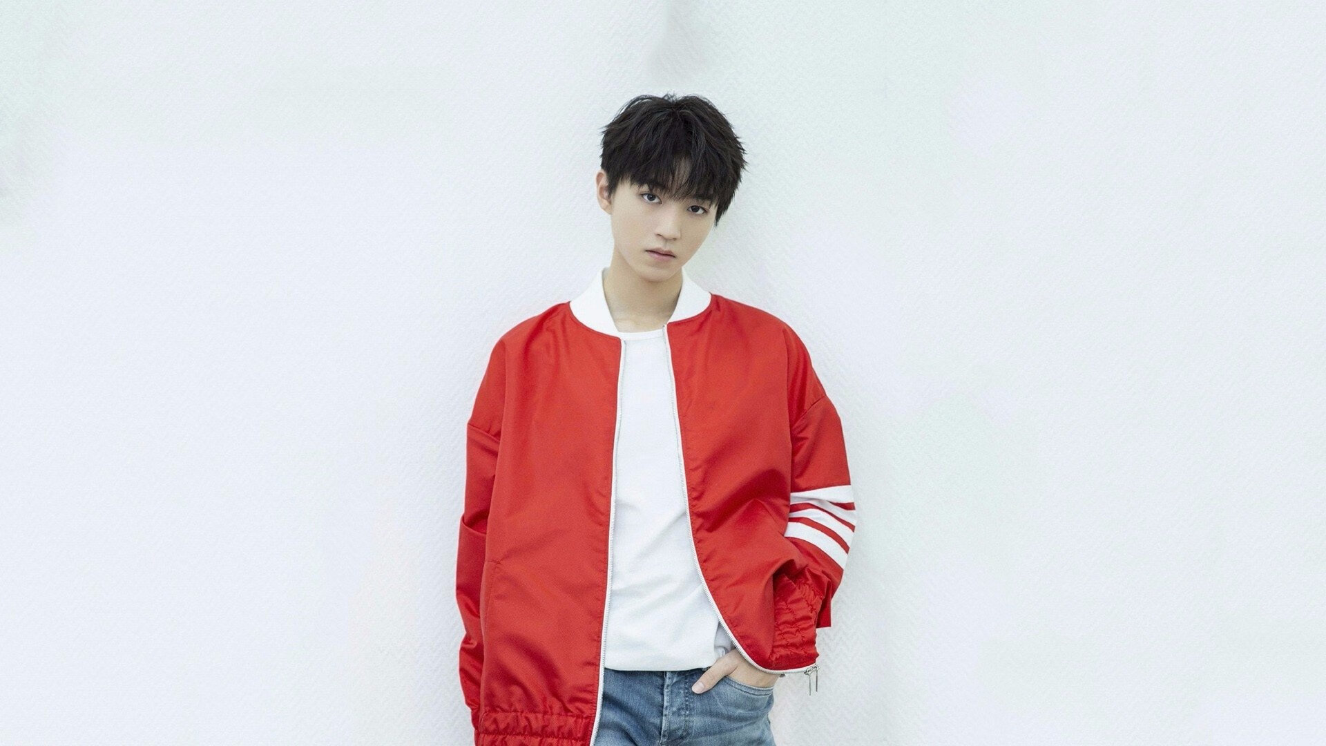 绿茵的火焰,秩序的微光,当维尼修斯爆发遇见日本稳稳拿下